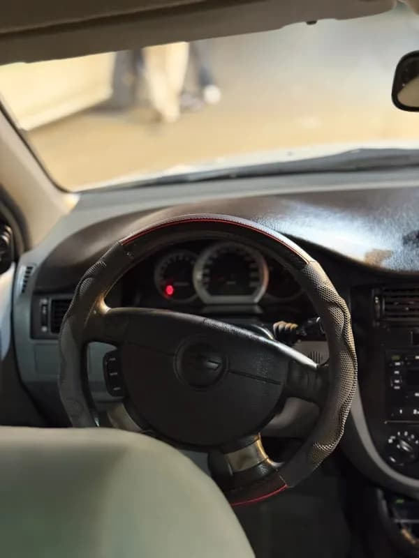 Chevrolet Optra 2014 LT White Automatic — Used