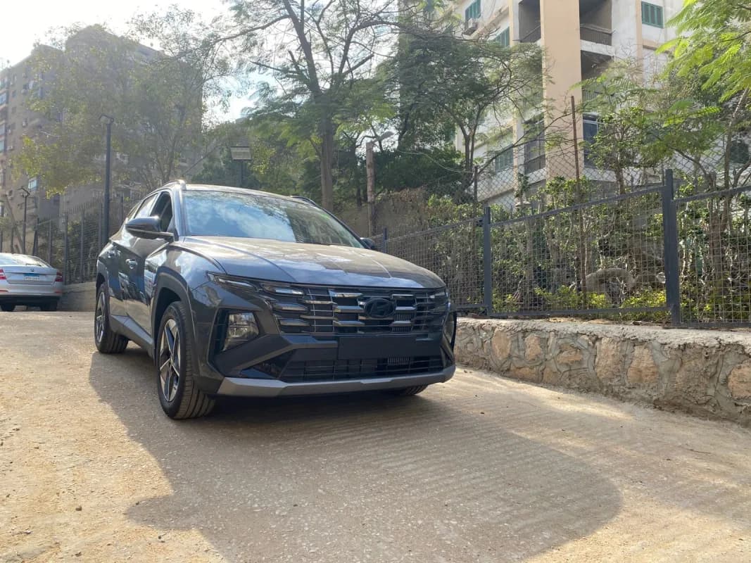 Hyundai Tucson NX4e 2027 Redline Gray Dct — New