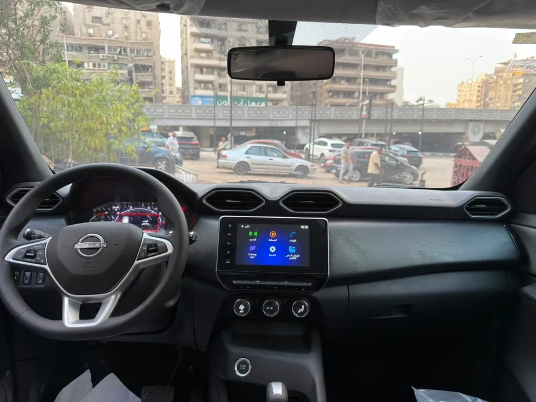Nissan Magnite 2027 Tekna Silver Cvt — New