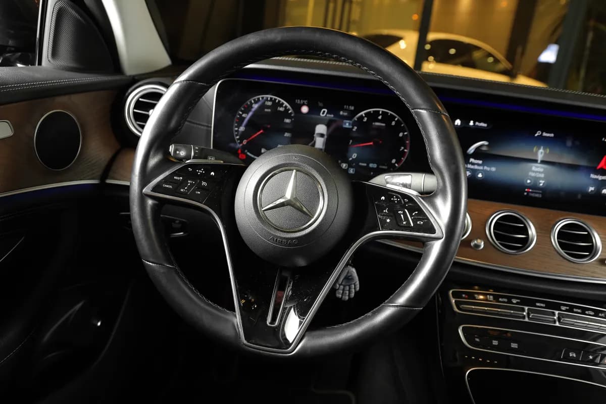 Mercedes-Benz E200 2023 premium Black Automatic — Used