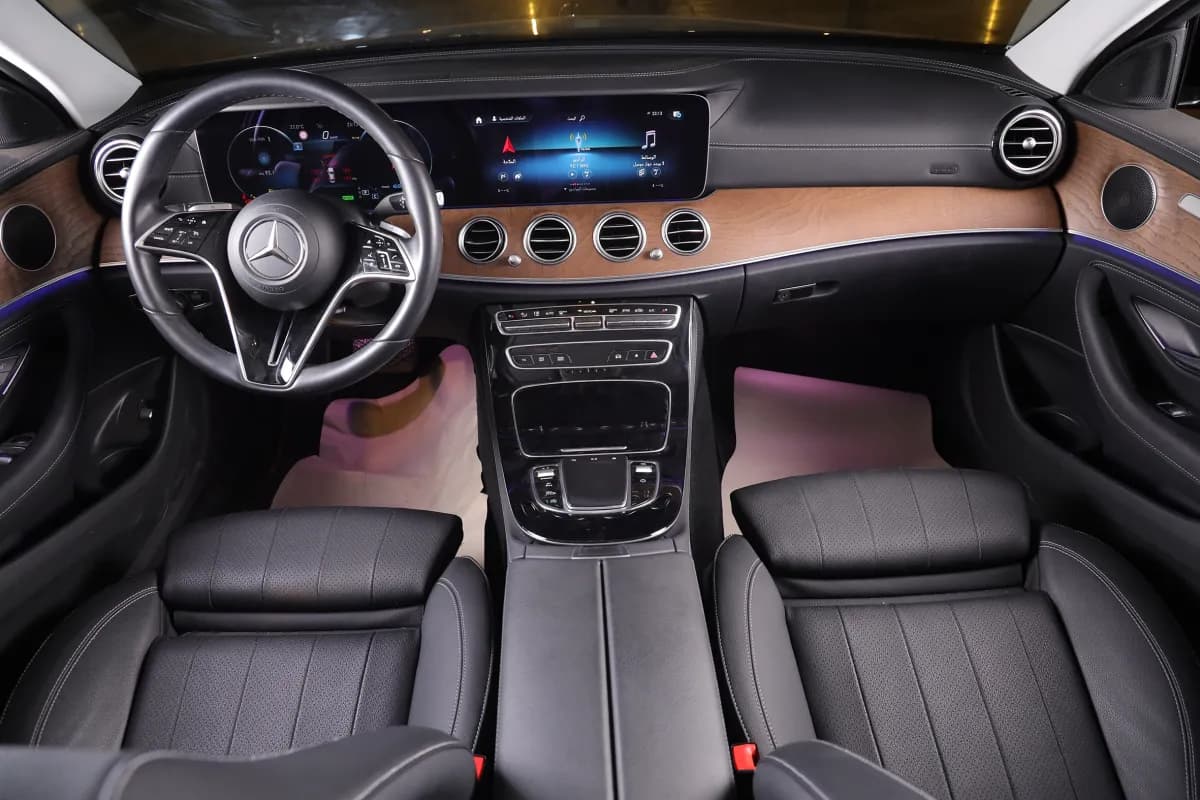 Mercedes-Benz E200 2023 premium Black Automatic — Used