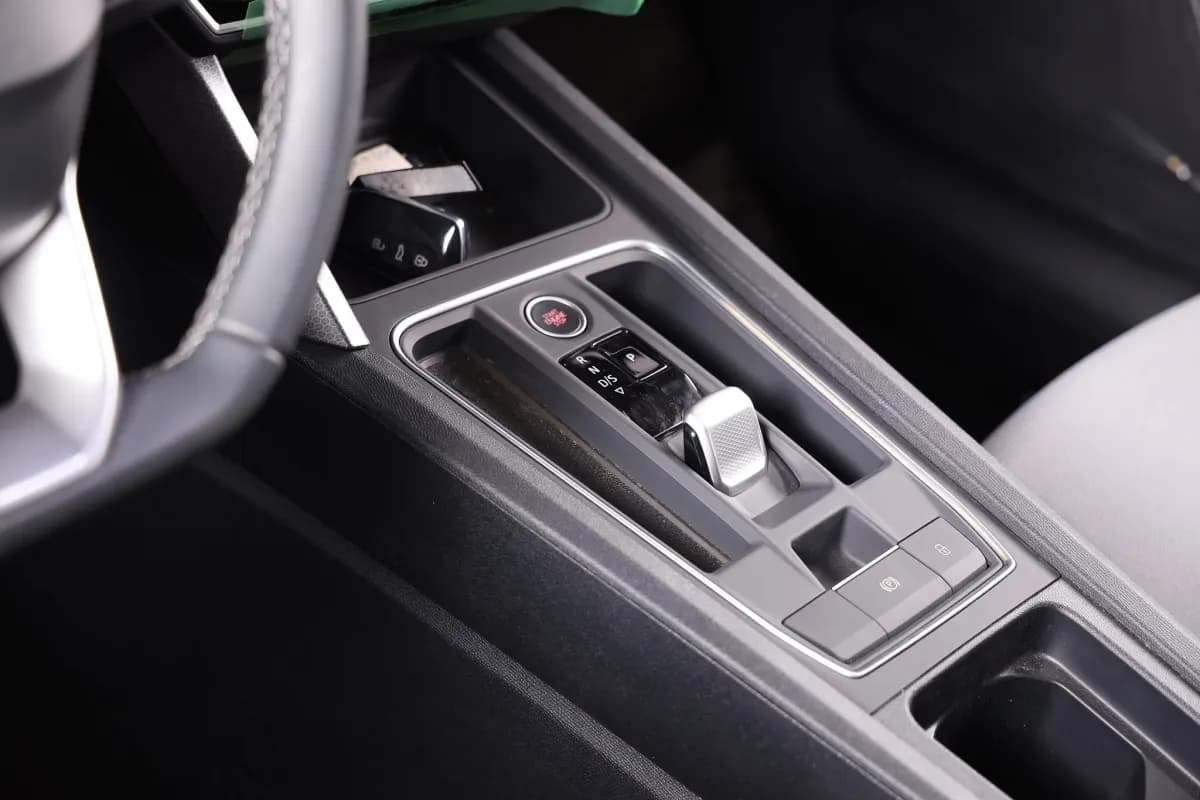 Seat Leon 2026 Advanced Gray Automatic — New