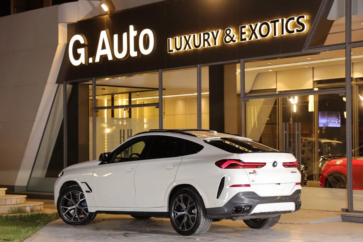 BMW X6 2025 M60i xDrive White Automatic — Used