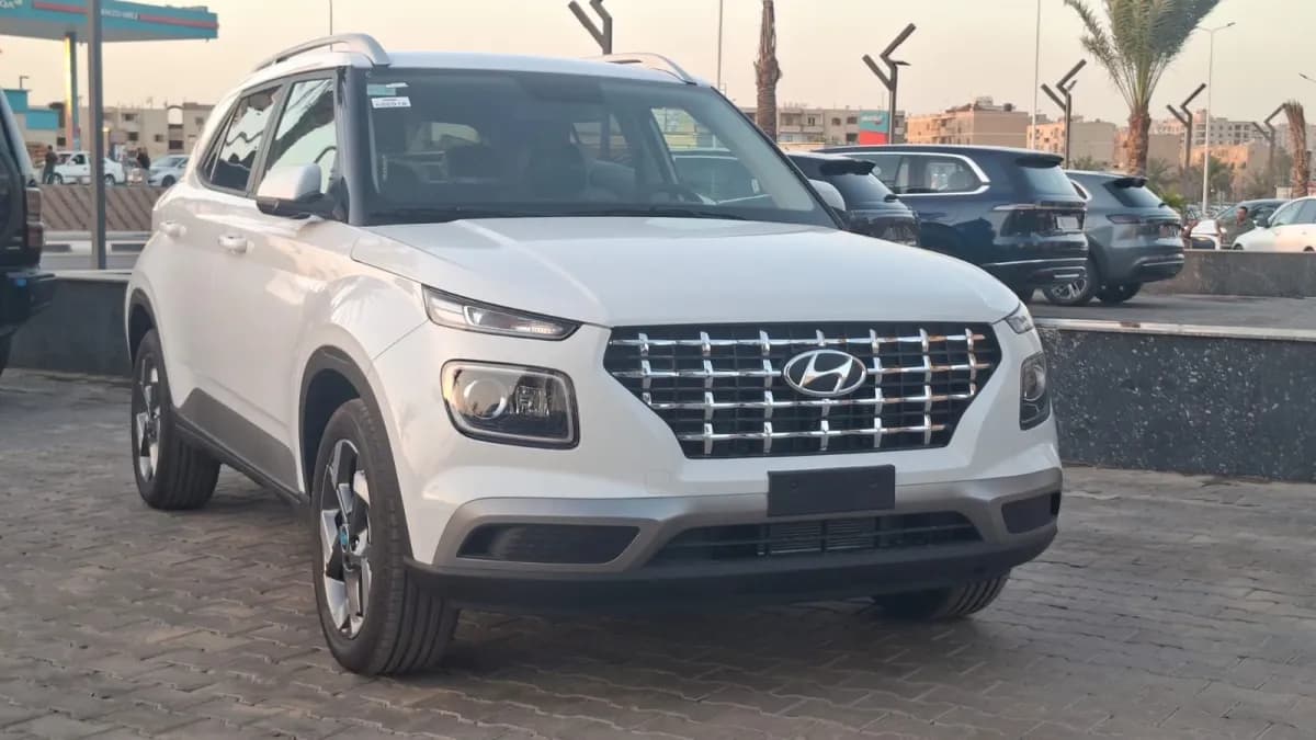 Hyundai Venue 2027 Redline White Automatic — New
