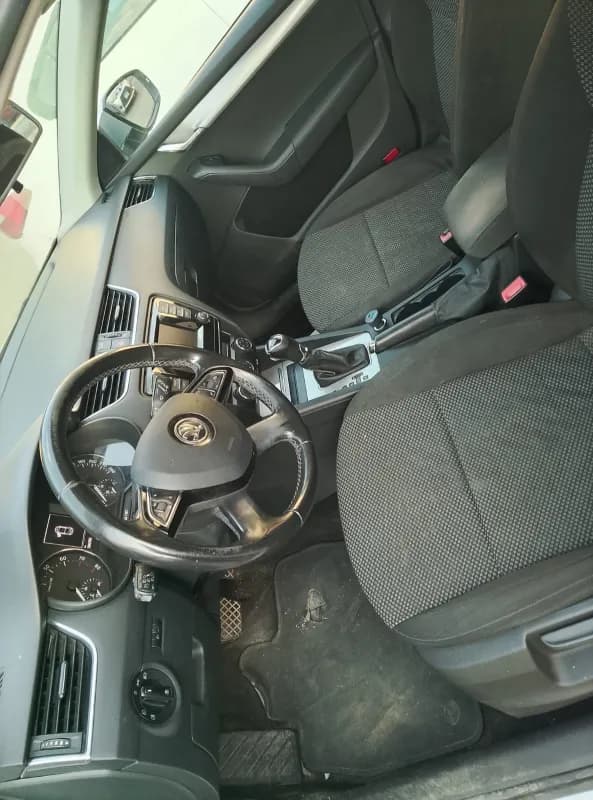 Skoda Octavia A7 2014 Active Silver Automatic — Used