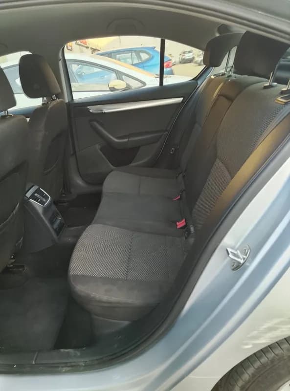 Skoda Octavia A7 2014 Active Silver Automatic — Used