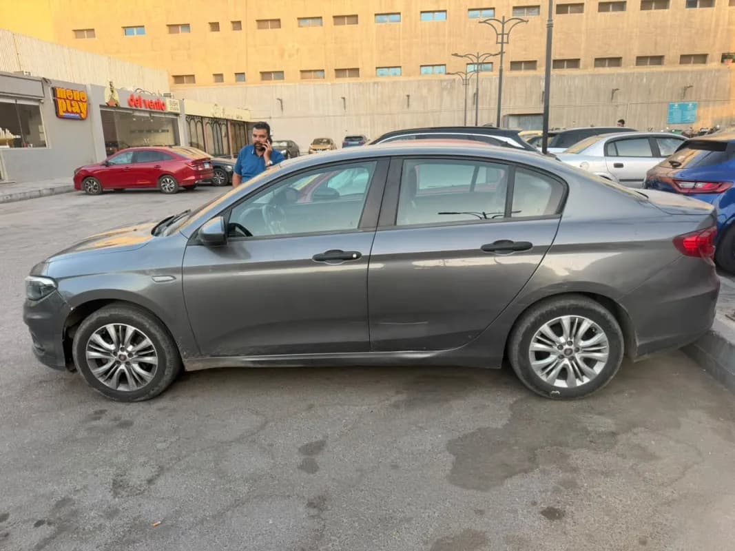 Fiat Tipo 2021 Highline Gray Automatic — Used
