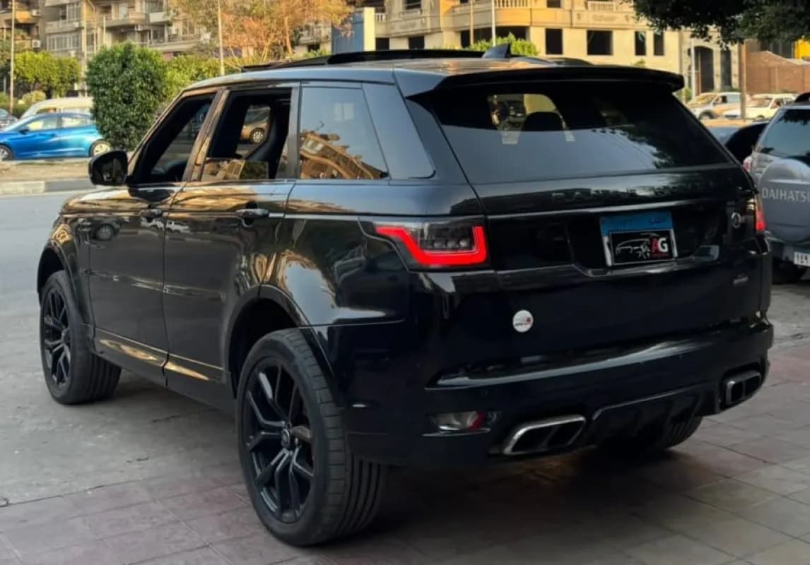 Range Rover Sport 2020 SVR Black Automatic — Used