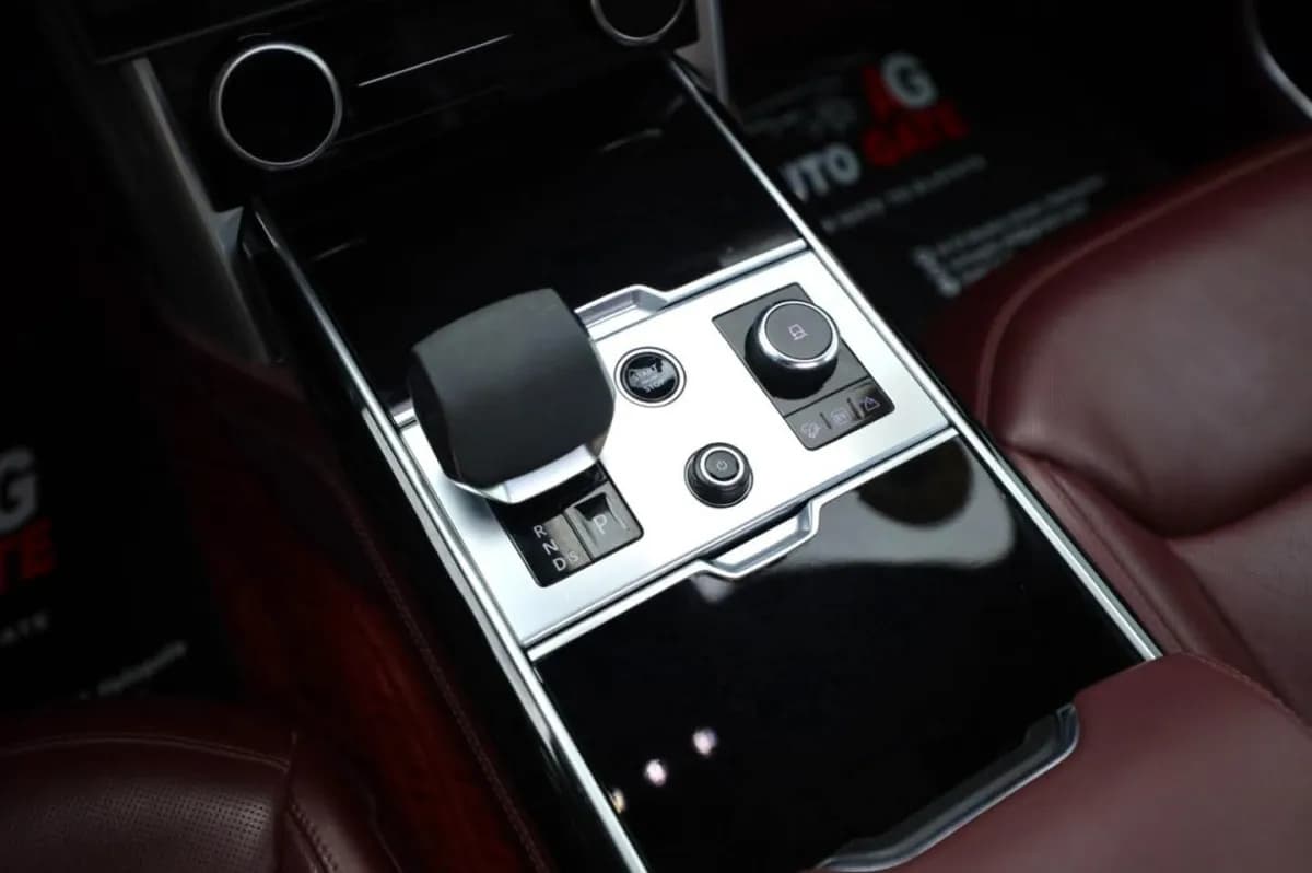 Range Rover VOGUE 2023 HSE White Automatic — Used