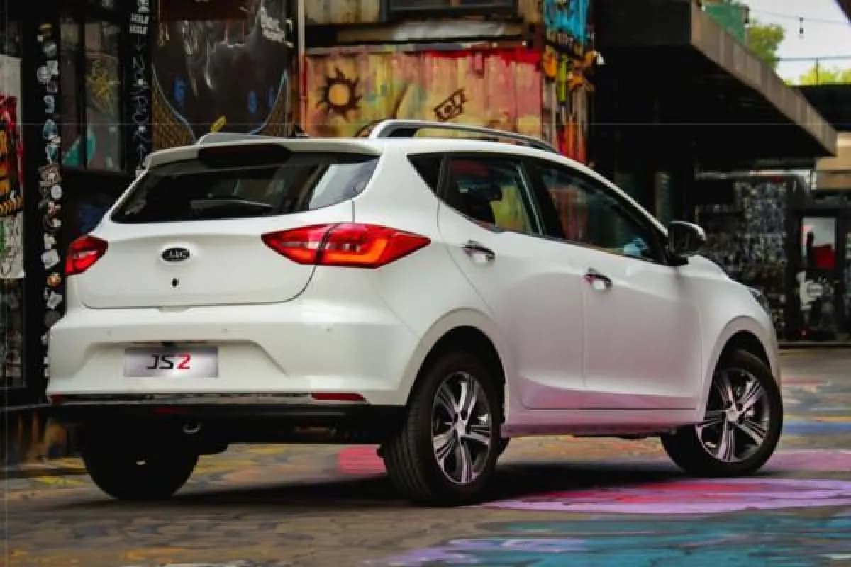JAC JS2 2027 Smart White Cvt — New