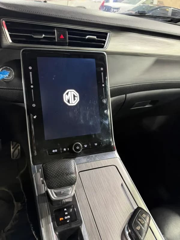 MG RX5 2024 Luxury White Automatic — Used