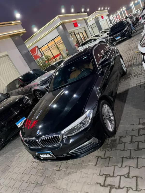 BMW 520i 2018 Luxury Darkred Automatic — Used