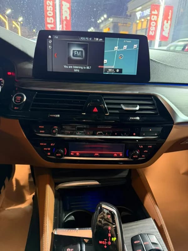 BMW 520i 2018 Luxury Darkred Automatic — Used