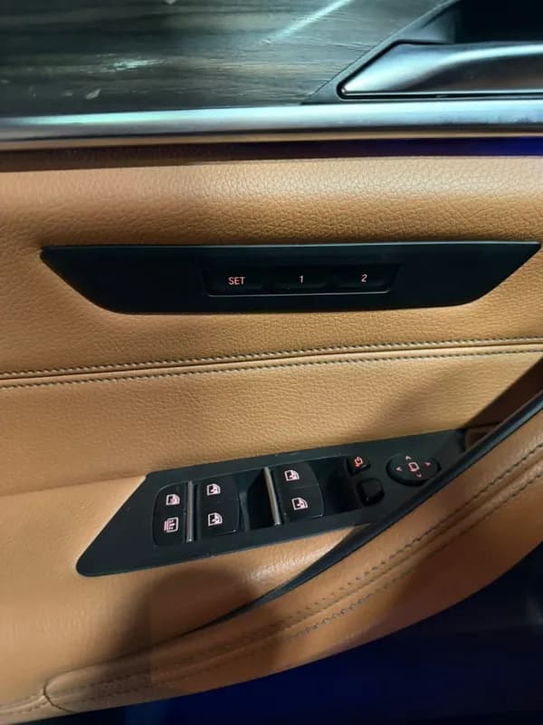 BMW 520i 2018 Luxury Darkred Automatic — Used