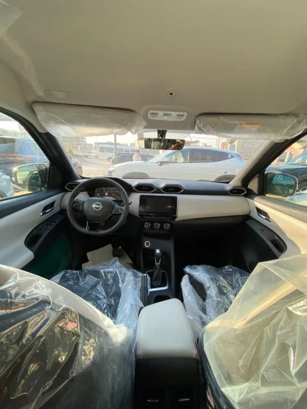 Nissan Magnite 2027 Tekna Blue Cvt — New
