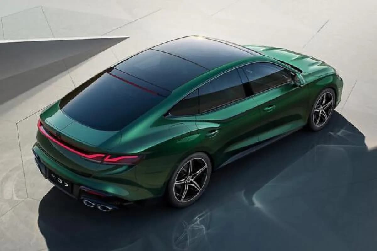MG 7 2027 Trophy Green Automatic — New