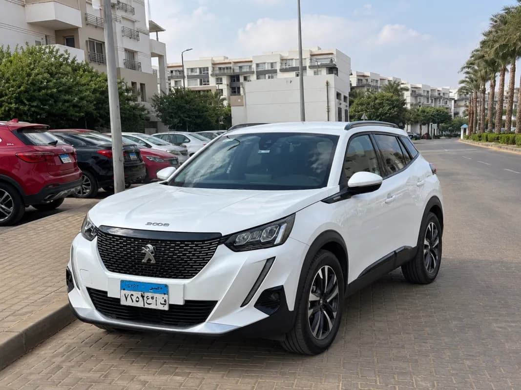 Peugeot 2008 2021 Alluer White Automatic — Used