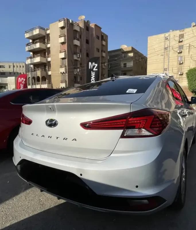 Hyundai Elantra AD 2027 Topline Silver Automatic — New