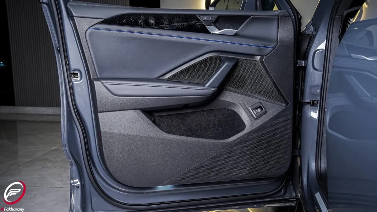 Volkswagen Tiguan 2025 R line Cement Gray Automatic — Used