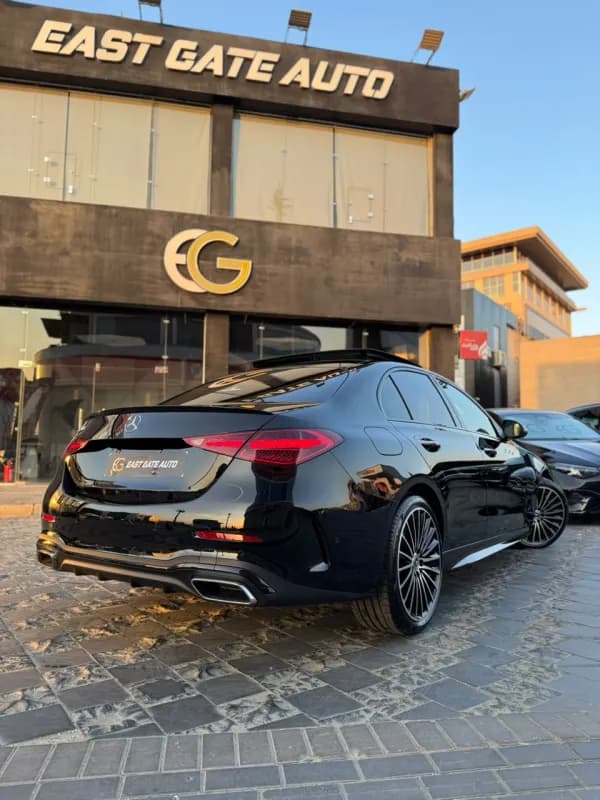مرسيدس بنز C200 2026 بريميوم بلس أسود أوتوماتيك — جديدة