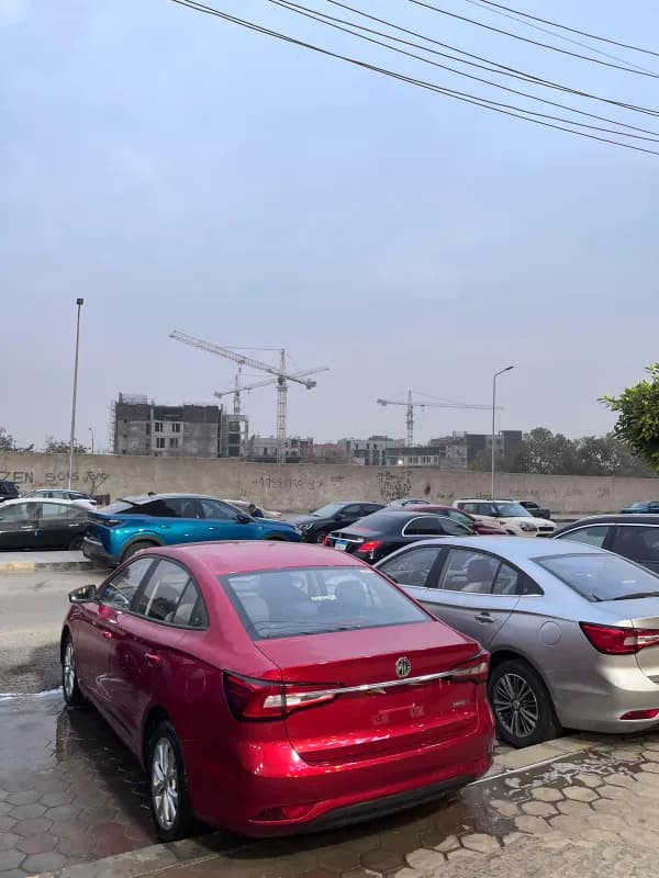 ام جي 5 2027 لاكشري أحمر أوتوماتيك — جديدة