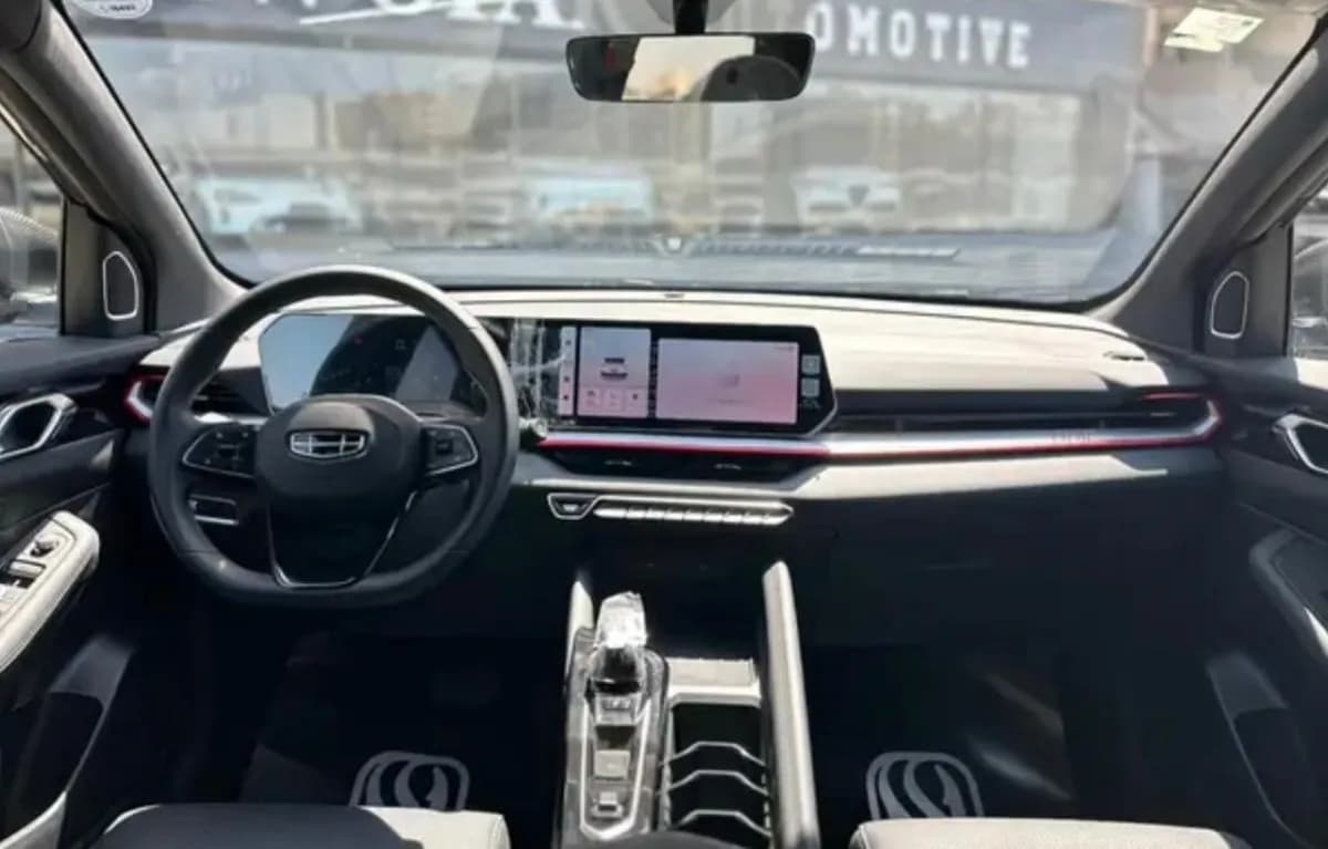 جيلي كولراي 2027 كومفورت رمادي ناقل حركة مزدوج القابض — جديدة