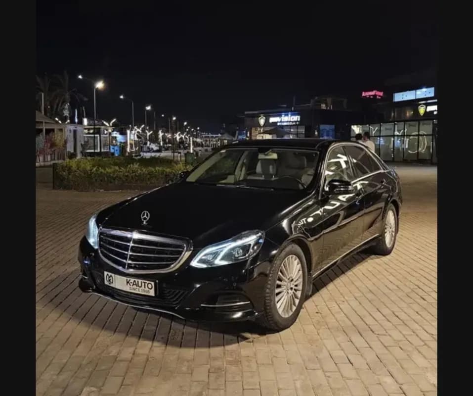 مرسيدس بنز E200 2016 بريميوم أسود أوتوماتيك — مستعملة