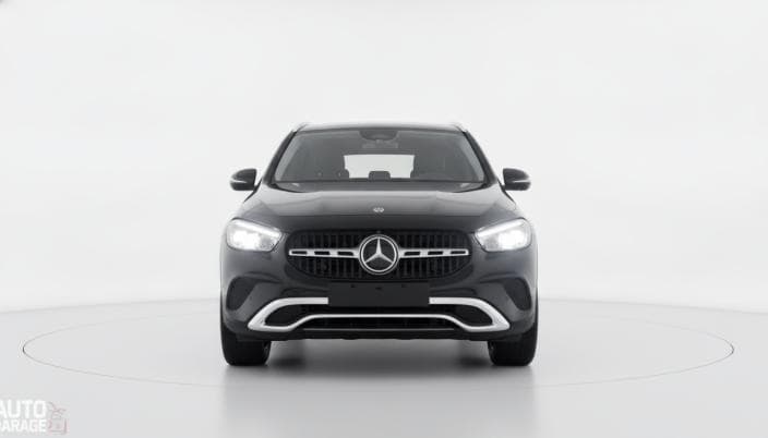 مرسيدس بنز GLA 180 2026 بروجرسيف أسود أوتوماتيك — جديدة - 1