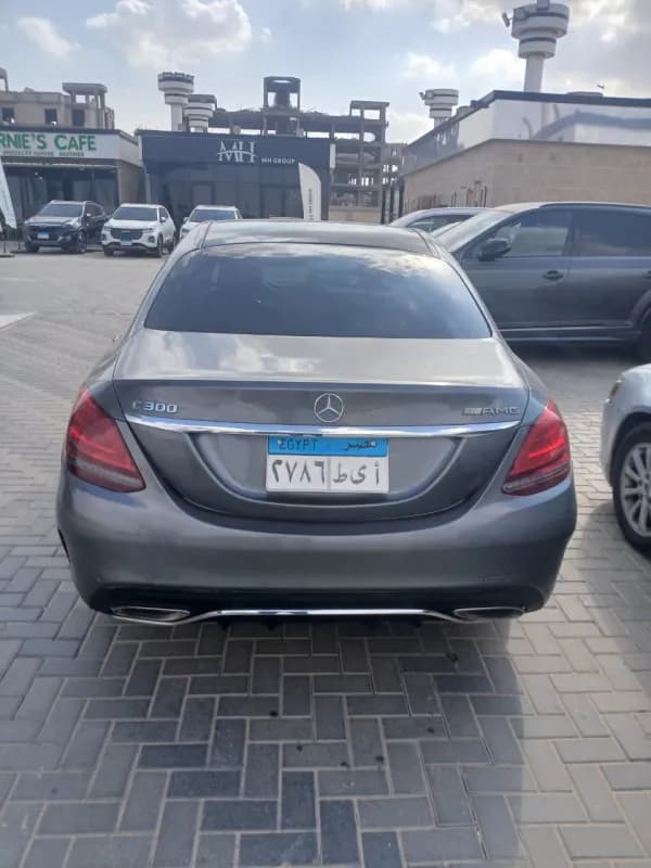 مرسيدس بنز C300 2020 اي ام جي رمادي أوتوماتيك — مستعملة