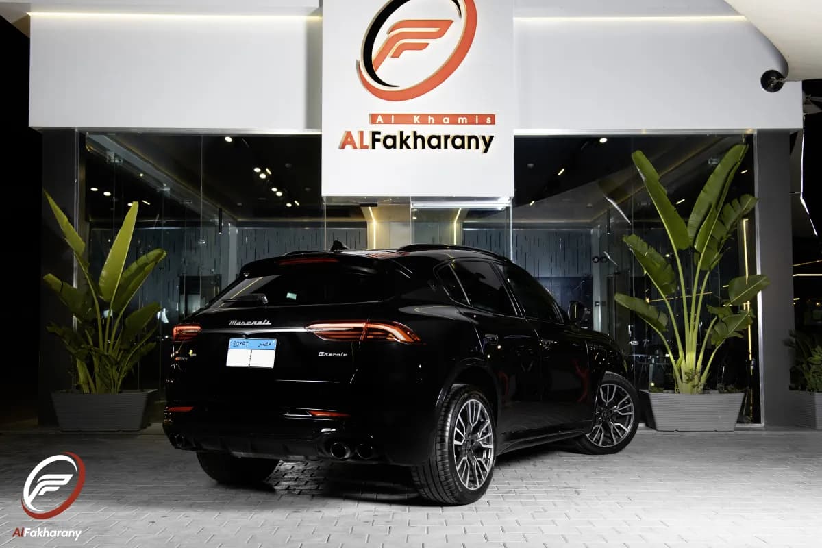 مازيراتي جريكالي 2023 مودينا أسود أوتوماتيك — مستعملة