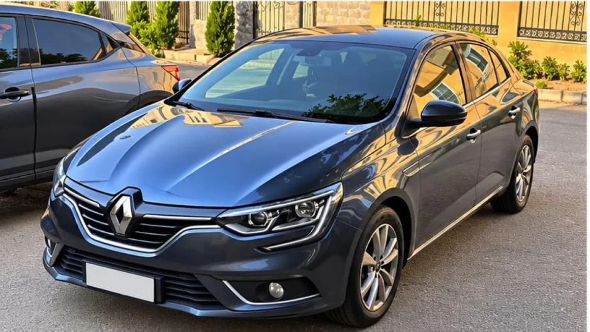 رينو ميجان 2019 توب لاين رمادي ناردو أوتوماتيك — مستعملة