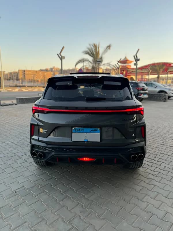 جيلي كولراي 2024 بيريميوم رمادي دي اس جي — مستعملة