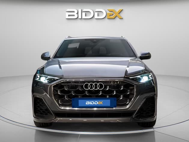أودي Q8 2024 اس لاين بلس رمادي أوتوماتيك — جديدة
