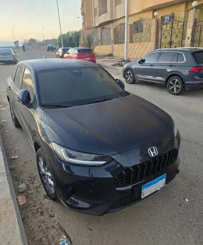 هوندا زد ار في 2023 ال اكس أزرق غامق أوتوماتيك — مستعملة