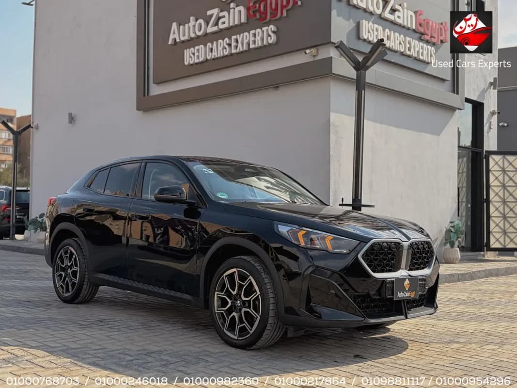 بي ام دبليو X2 2025 اس درايف أسود أوتوماتيك — مستعملة