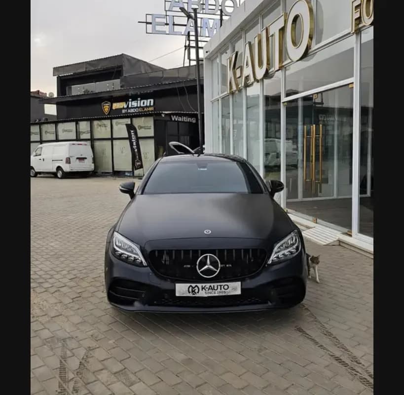 مرسيدس بنز C300 2020 اي ام جي أسود أوتوماتيك — مستعملة