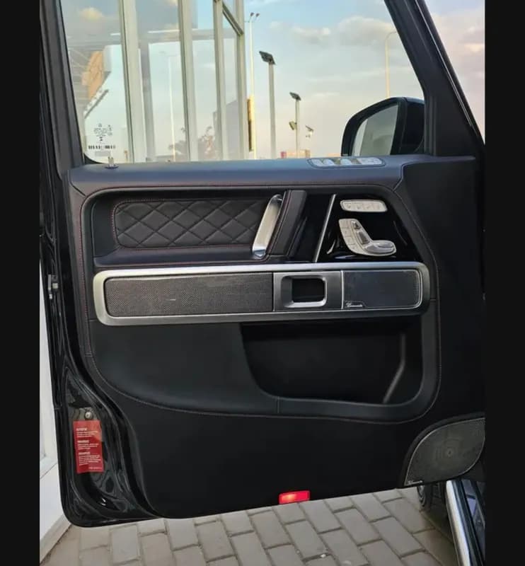 مرسيدس بنز G 63 2024 اي ام جي نايت باكدج أسود أوتوماتيك — مستعملة