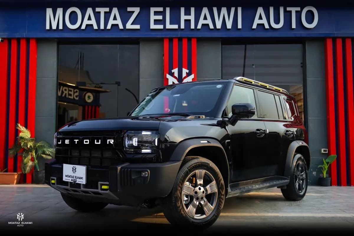 جيتور تي 2 2025 لاكشري أسود أوتوماتيك — مستعملة