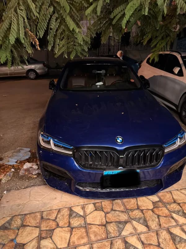 بي ام دبليو 520i 2014 ام سبورت أحمر أوتوماتيك — مستعملة