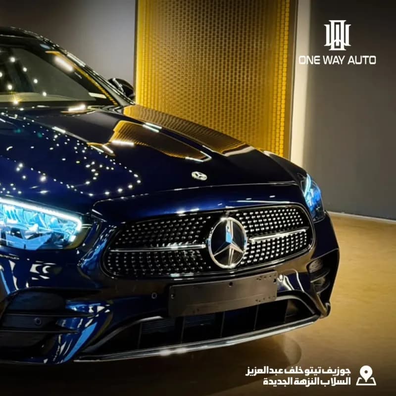 مرسيدس بنز E200 2022 ايه ام جي أزرق أوتوماتيك — مستعملة