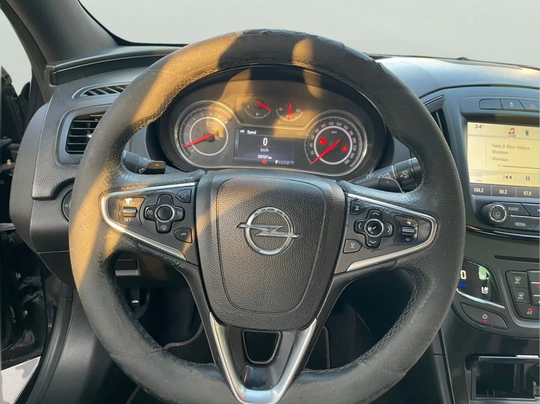 أوبل انسيجنيا 2015