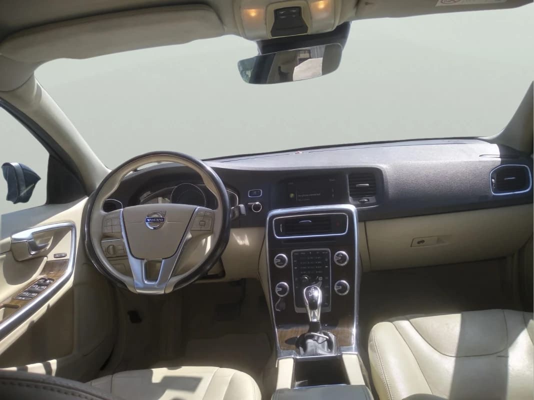 فولفو اس 60 2017