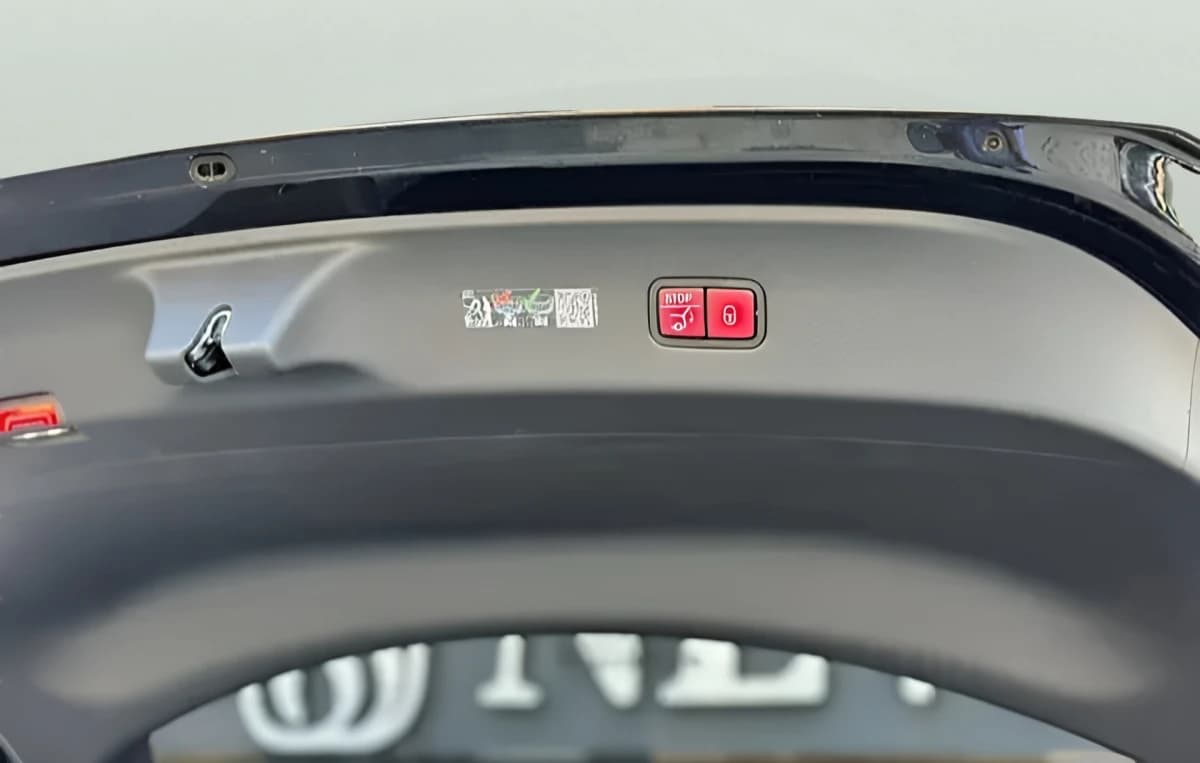 مرسيدس بنز GLC 300 2025 ايه ام جي أسود أوتوماتيك — جديدة