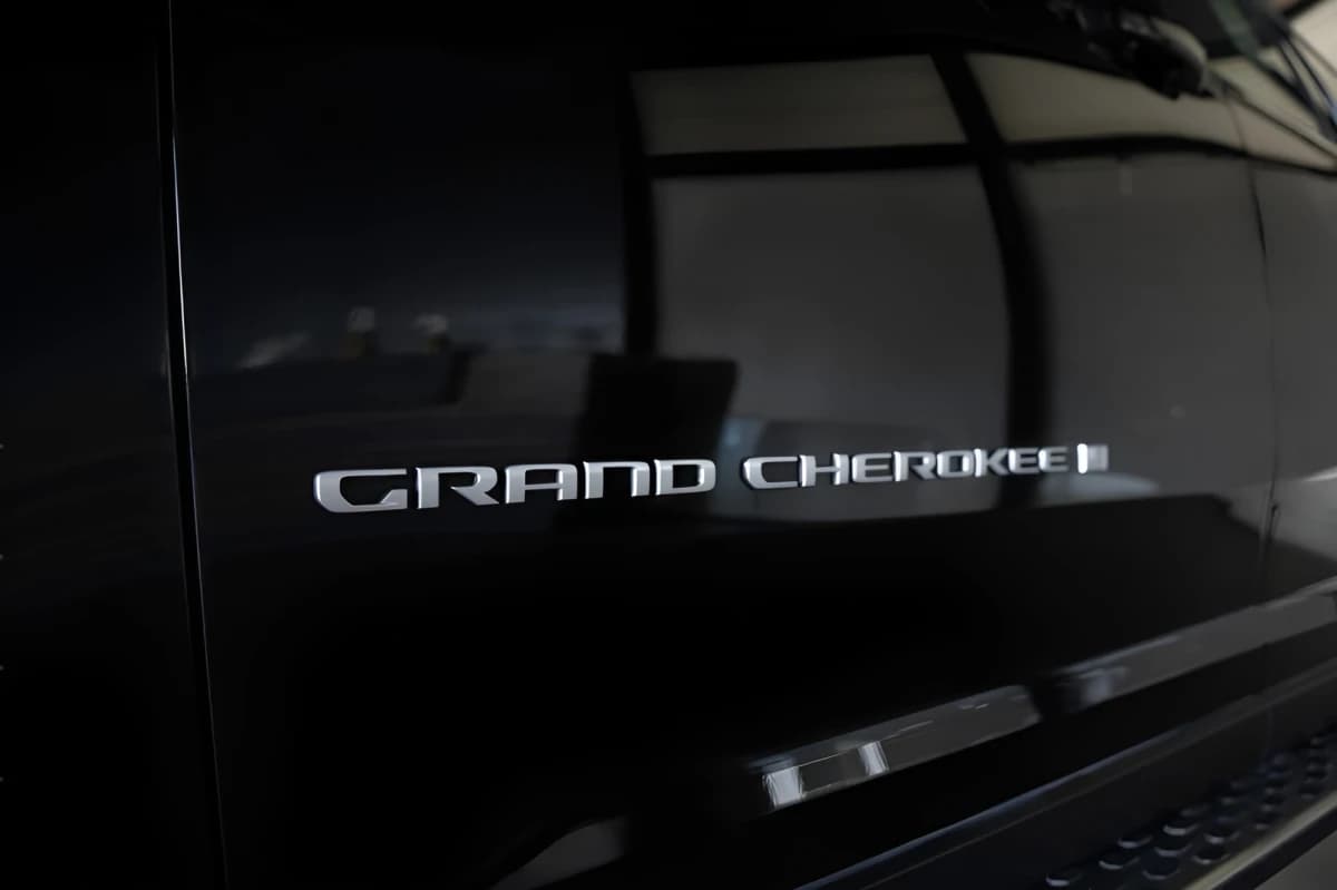 جيب جراند شيروكي 2024