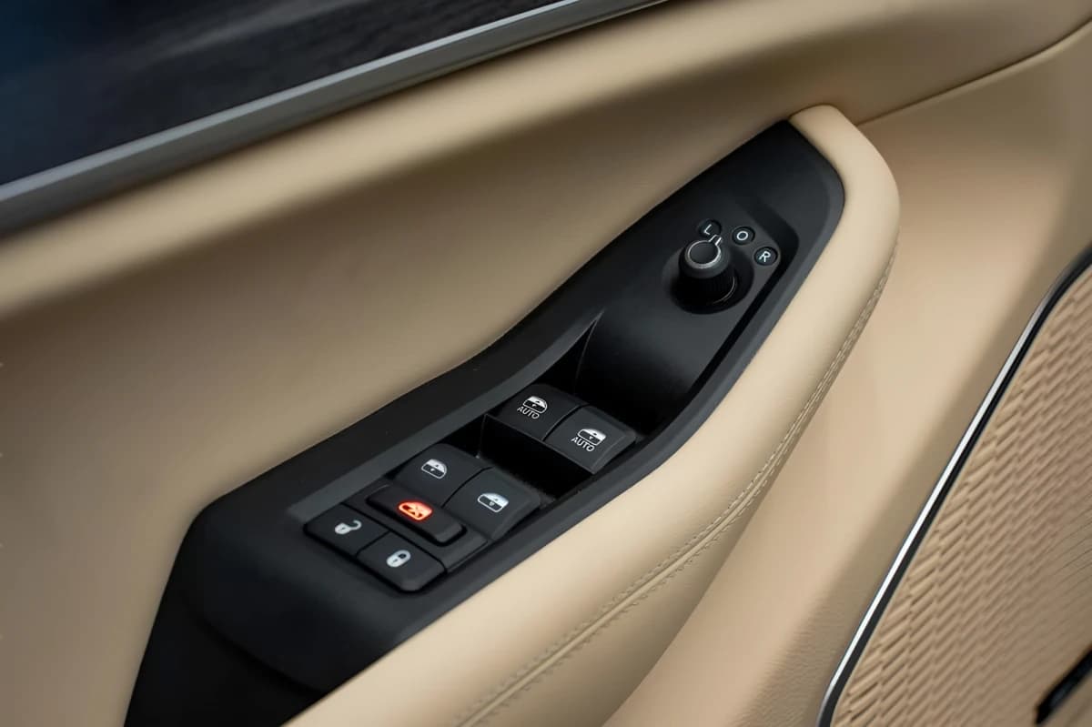 جيب جراند شيروكي 2024