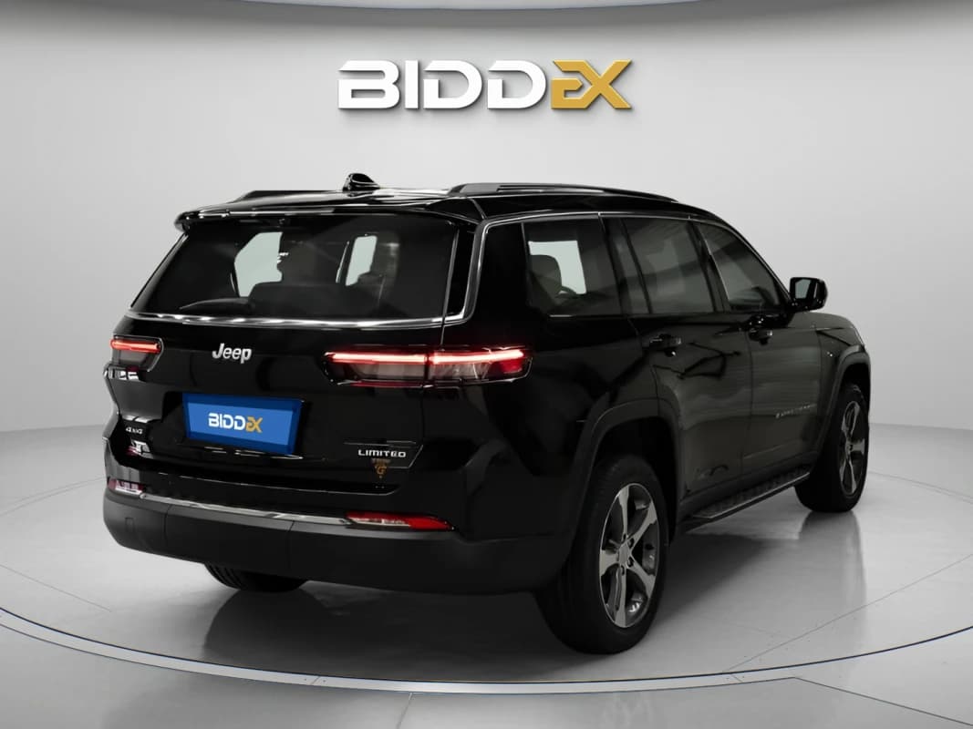 جيب جراند شيروكي 2024