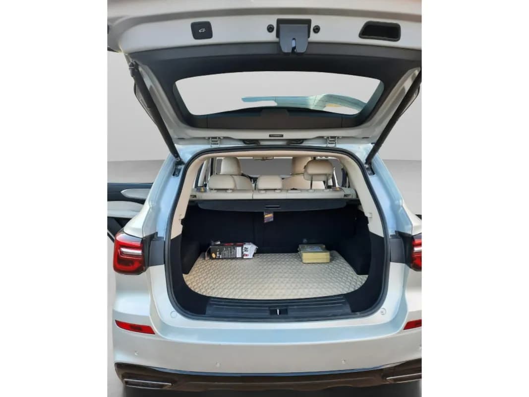 MG RX5 2023 Luxury Silver Automatic — Used