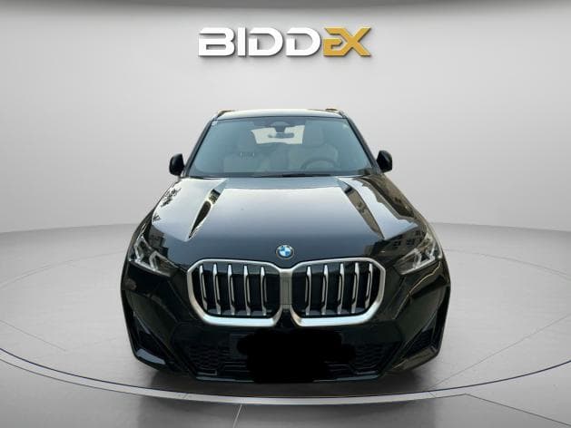 بي ام دبليو X1 2024 اي درايف أسود أوتوماتيك — مستعملة