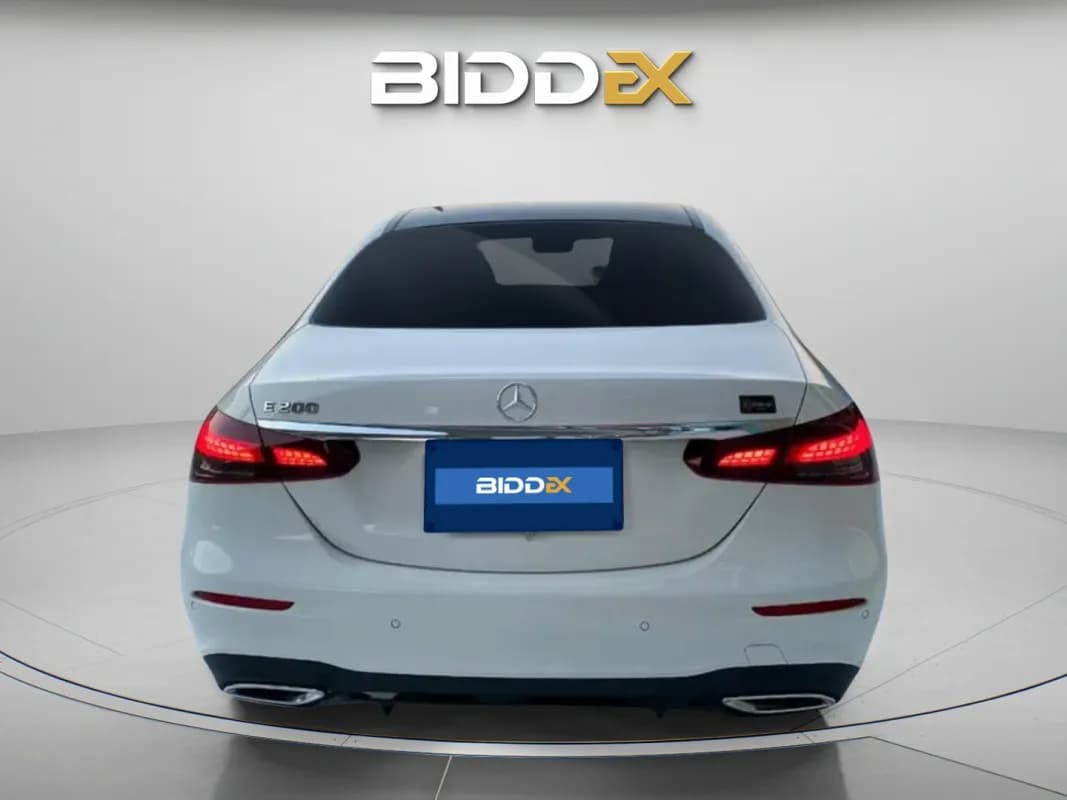 مرسيدس بنز E200 2021 اي ام جي فولي لوديد أبيض أوتوماتيك — مستعملة