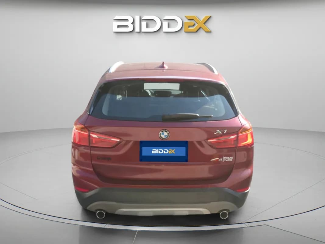 بي ام دبليو X1 2018 اكس لاين أحمر أوتوماتيك — مستعملة